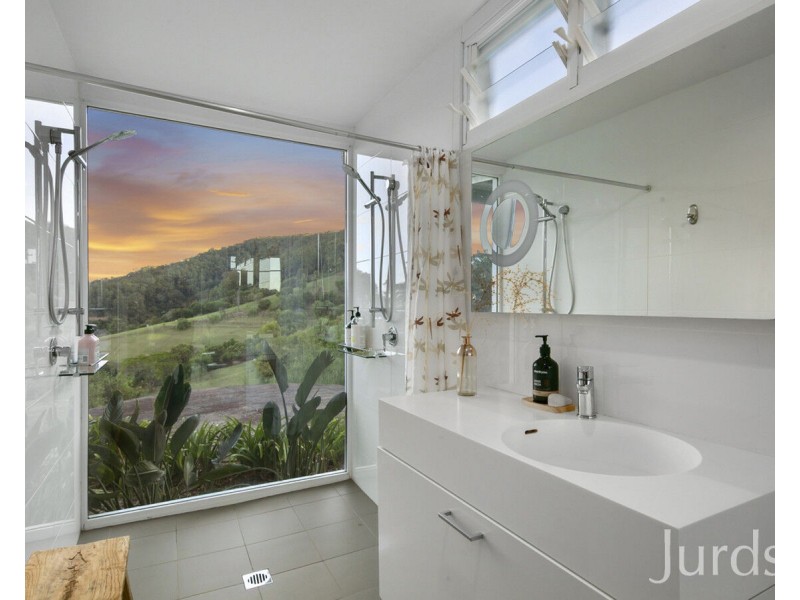 249 Bimbadeen Road, Mount View NSW 2325