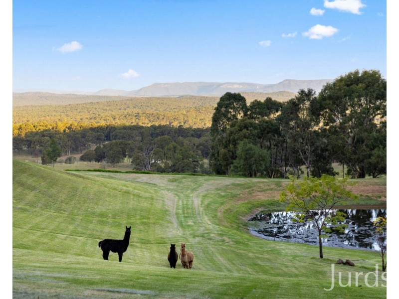 249 Bimbadeen Road, Mount View NSW 2325