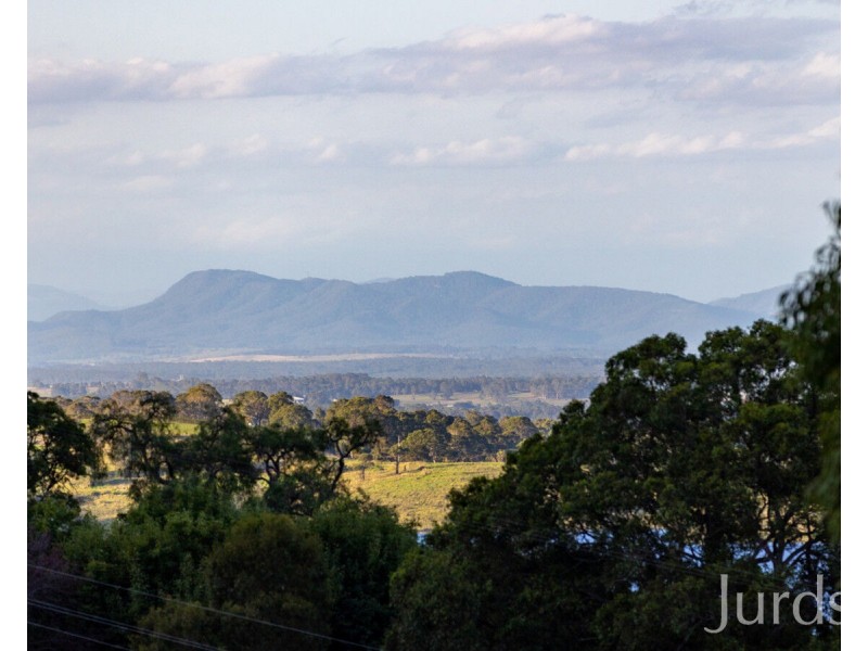 249 Bimbadeen Road, Mount View NSW 2325