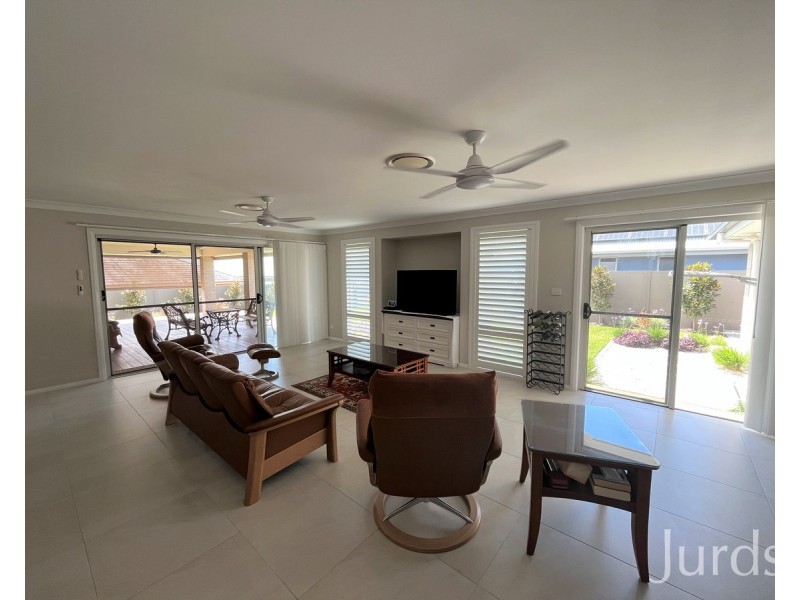 16 Kinnavane Road, North Rothbury NSW 2335