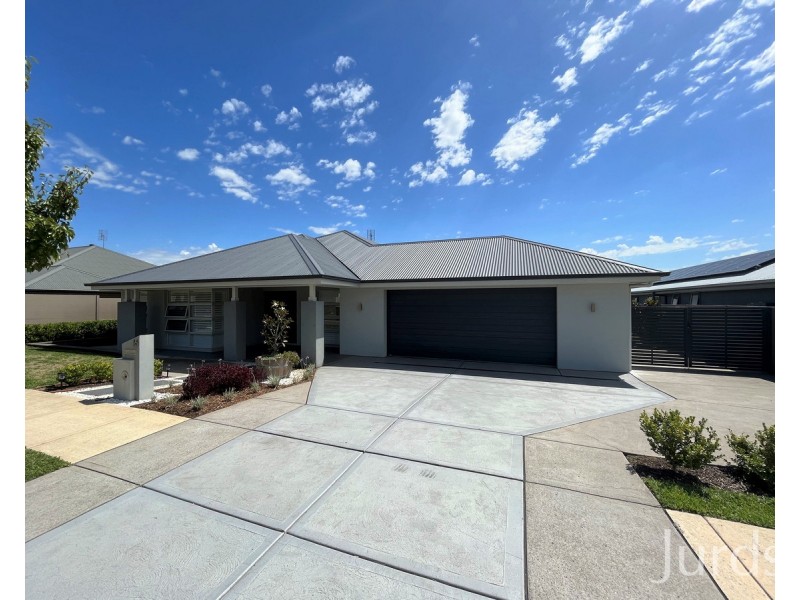 16 Kinnavane Road, North Rothbury NSW 2335