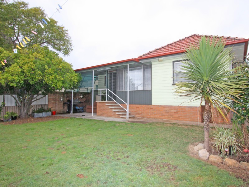18 Foster Street, Cessnock NSW 2325
