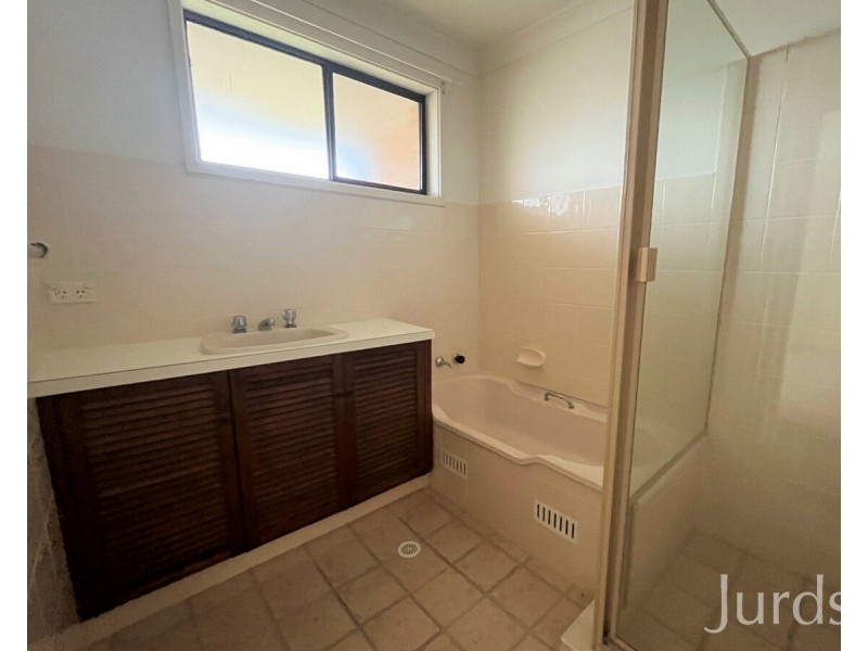 16 Myra Street, Cessnock NSW 2325