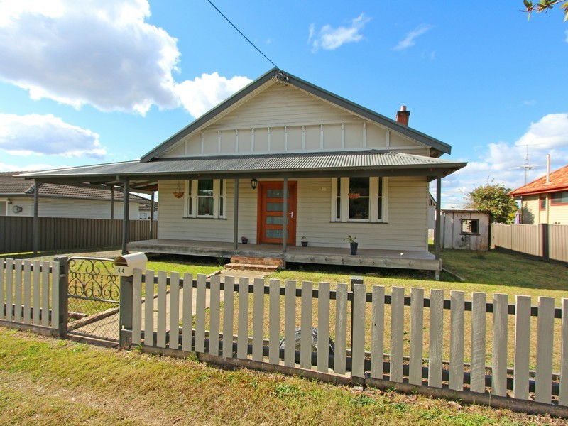 44 Love Street, Cessnock NSW 2325