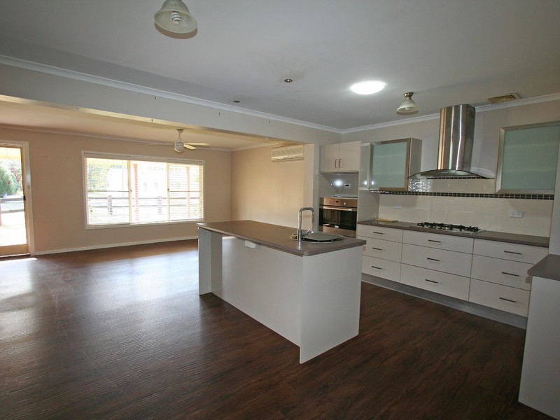 19 Howe Street, Broke NSW 2330