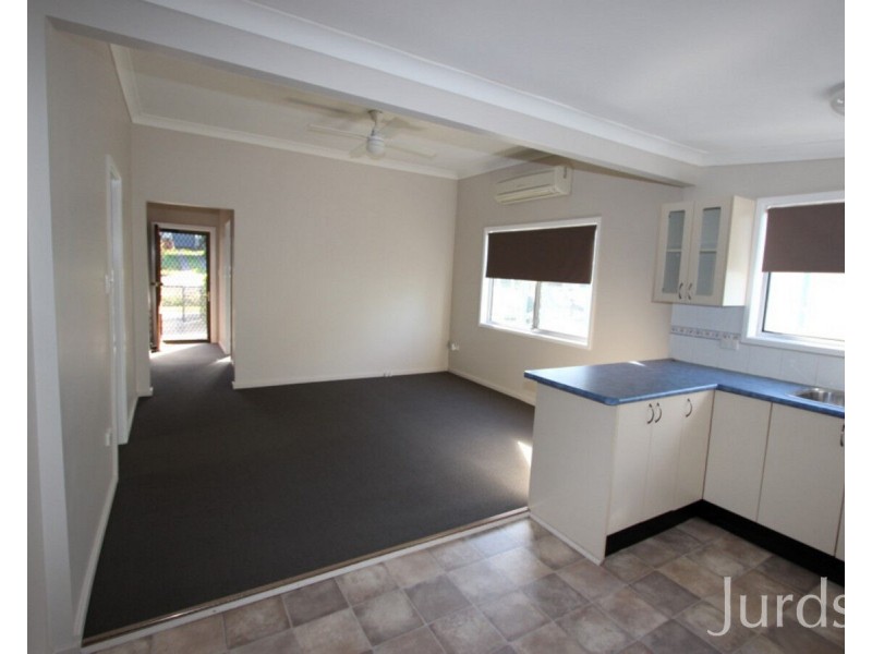 43 Hall Street, Cessnock NSW 2325