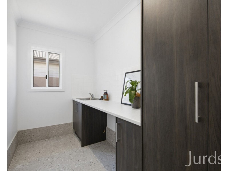26 Wethered Crescent, North Rothbury NSW 2335