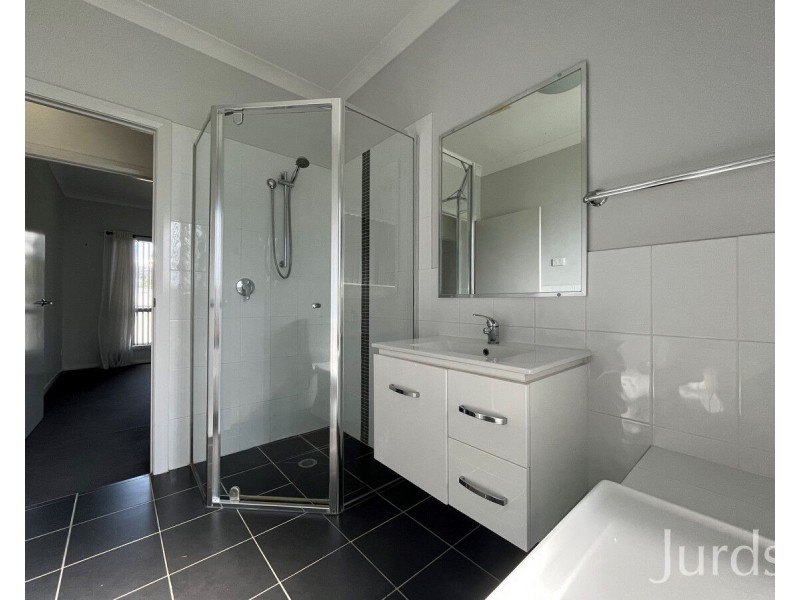 17a Desmond Street, Cessnock NSW 2325