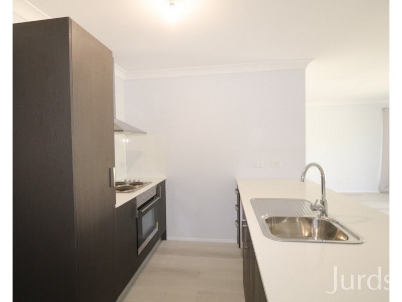 2/12B Charlton, Bellbird NSW 2325