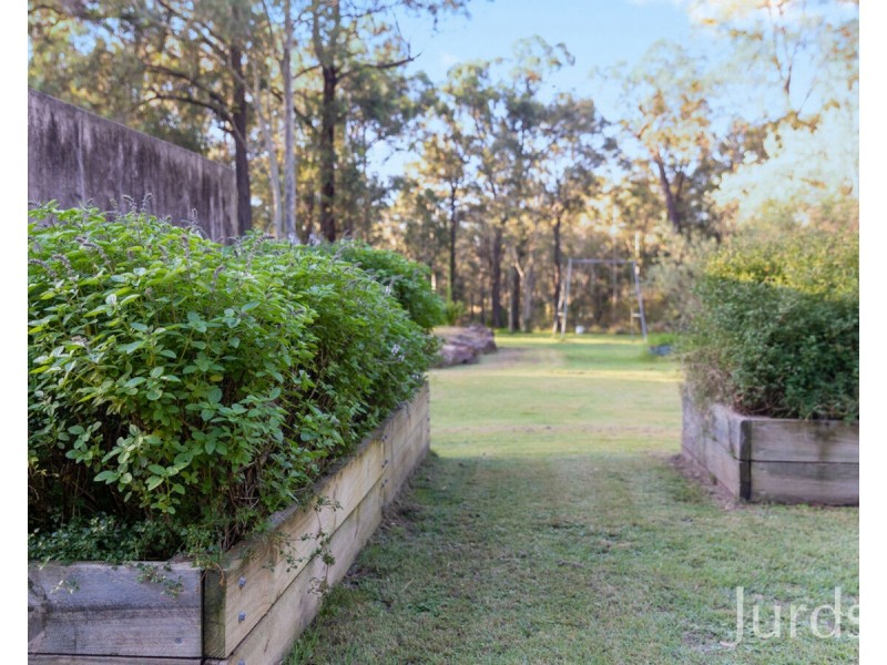 90 Green Lane, Lovedale NSW 2325
