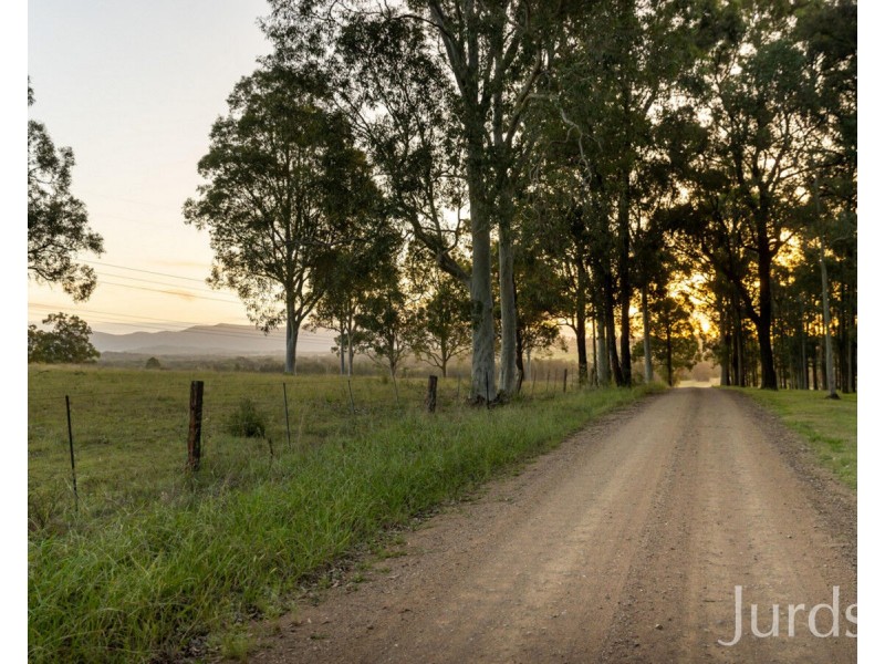 90 Green Lane, Lovedale NSW 2325