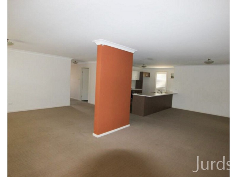 7 Chablis Drive, Cessnock NSW 2325