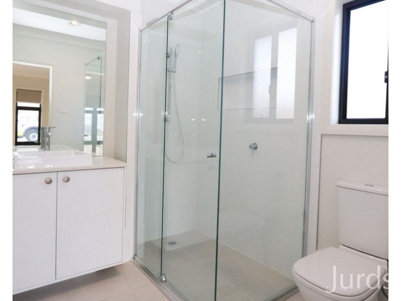 19 Wren Way, North Rothbury NSW 2335