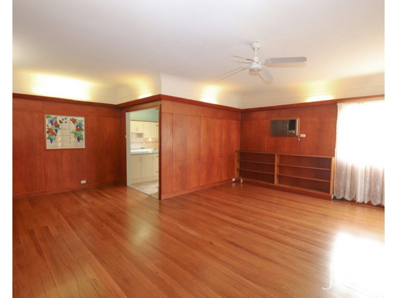14 Wollombi Road, Cessnock NSW 2325