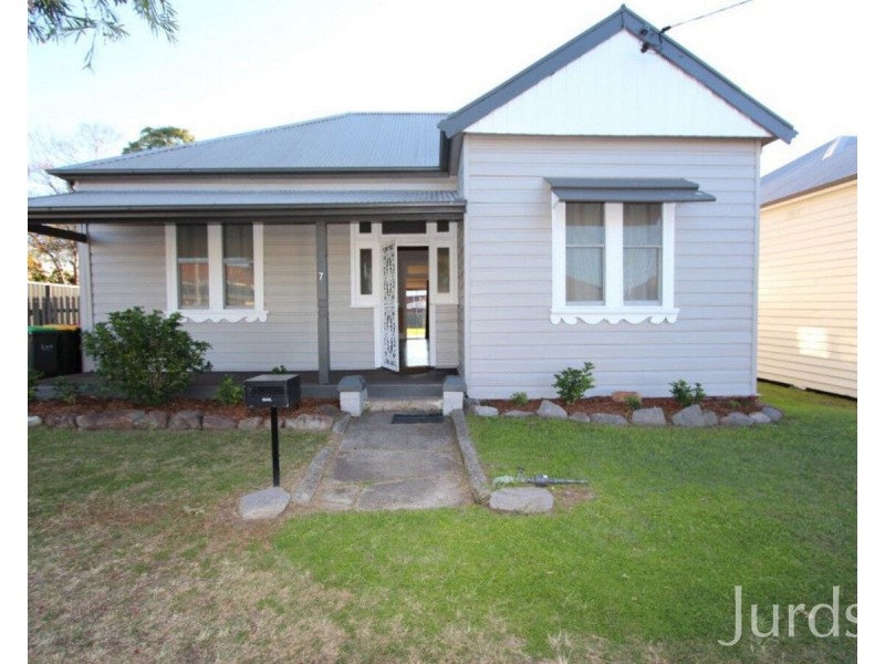 7 Alexander Street, Cessnock NSW 2325
