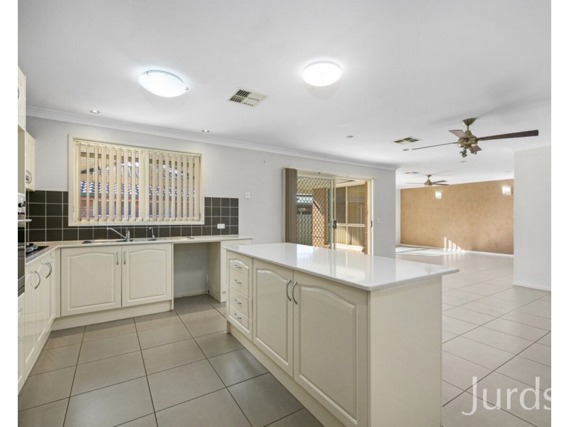 3 Centre Street, Greta NSW 2334