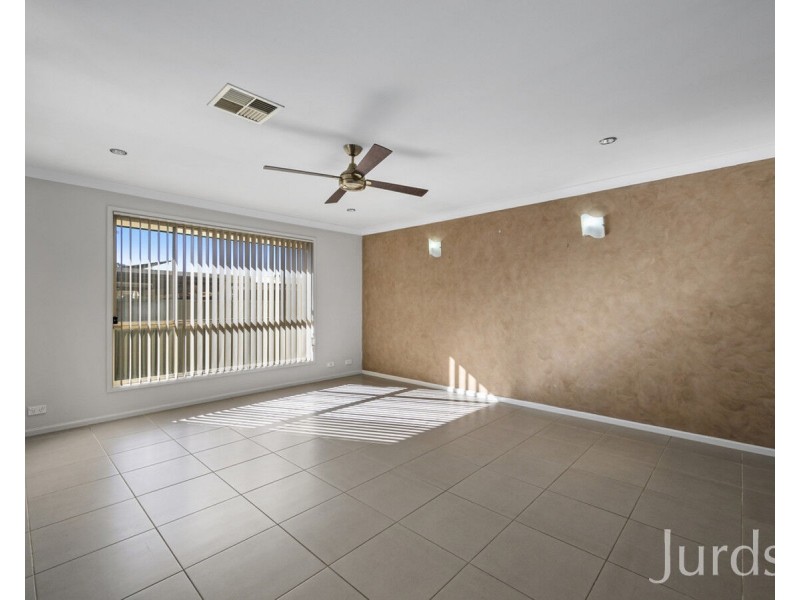 3 Centre Street, Greta NSW 2334