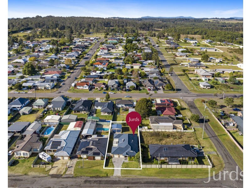 3 Centre Street, Greta NSW 2334