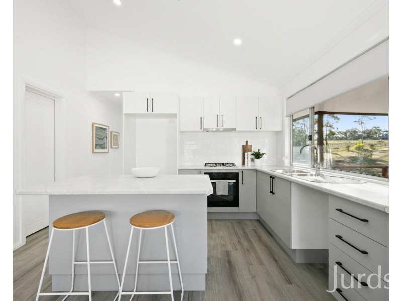 138 Olsen Road, Lovedale NSW 2325