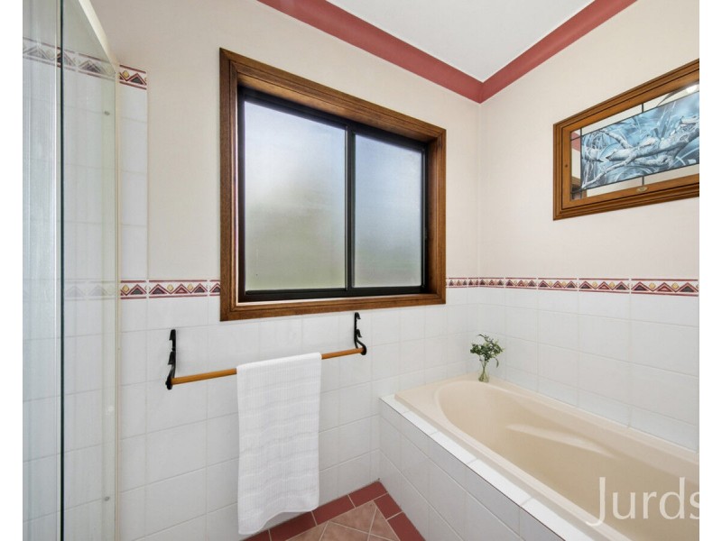 8 Dai Street, North Rothbury NSW 2335