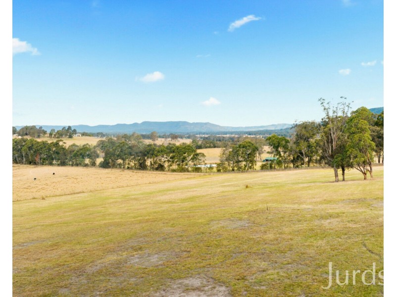 42 Lewis Road, Millfield NSW 2325
