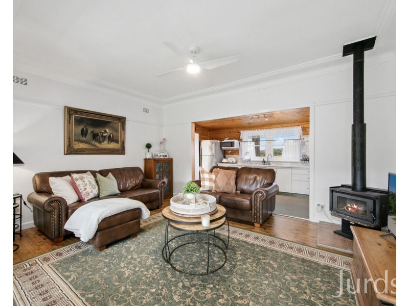 42 Lewis Road, Millfield NSW 2325