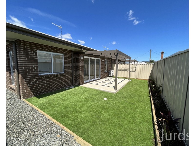 2/35 Evans Street, Cessnock NSW 2325