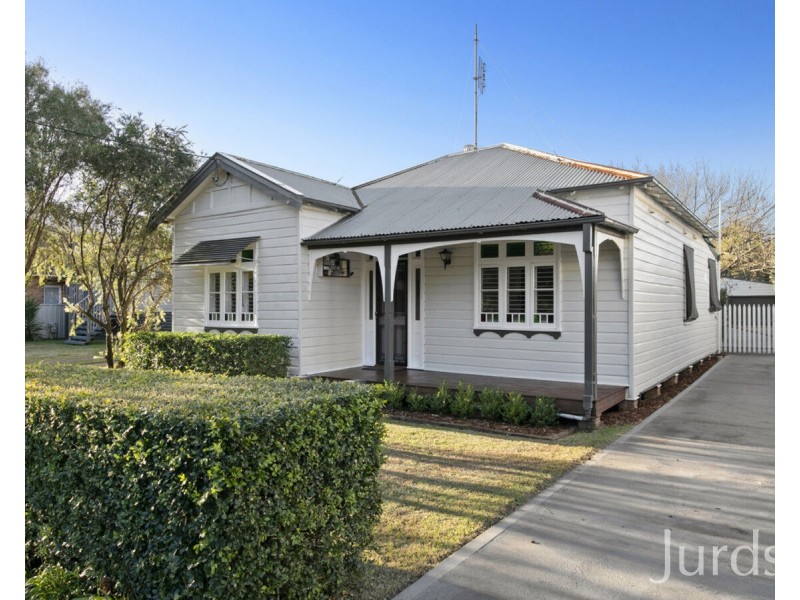 12 Matthew Street, Cessnock NSW 2325