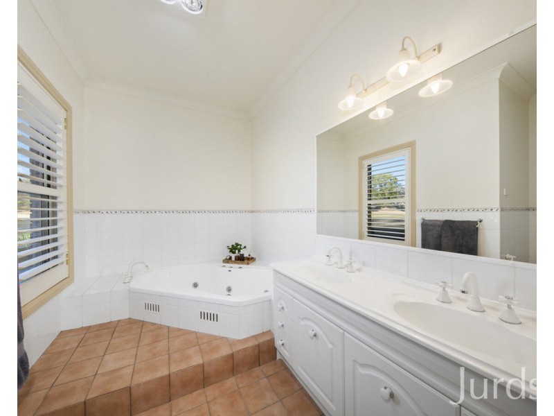 192 Brokenback Road, Branxton NSW 2335