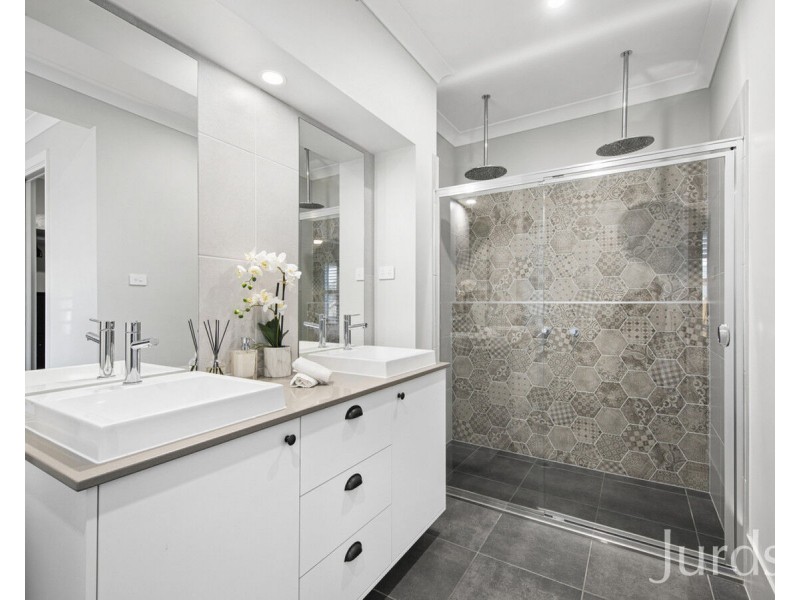 16 Harkin Road (Huntlee), North Rothbury NSW 2335