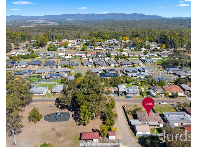 11 Rothbury Street, North Rothbury NSW 2335
