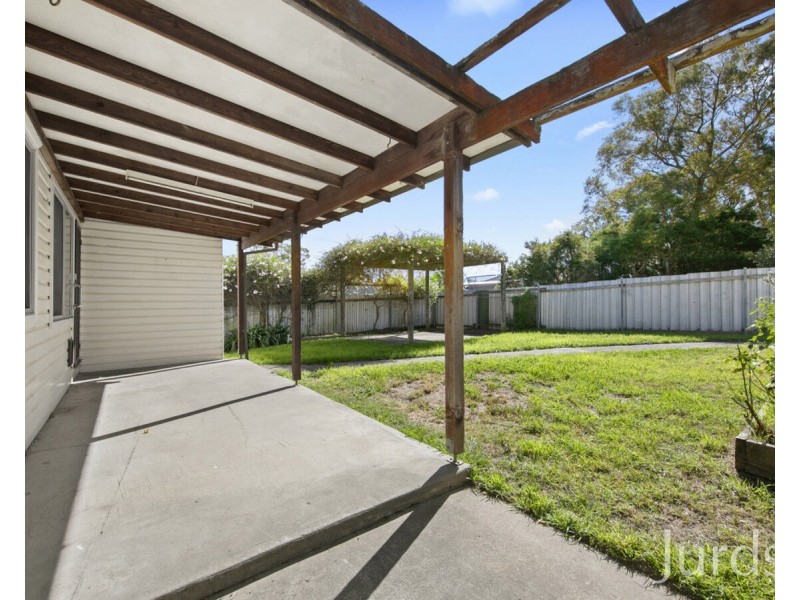11 Rothbury Street, North Rothbury NSW 2335