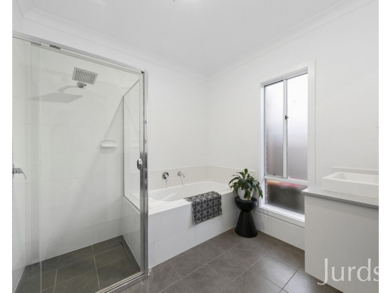 4 Slattery Road (Huntlee), North Rothbury NSW 2335