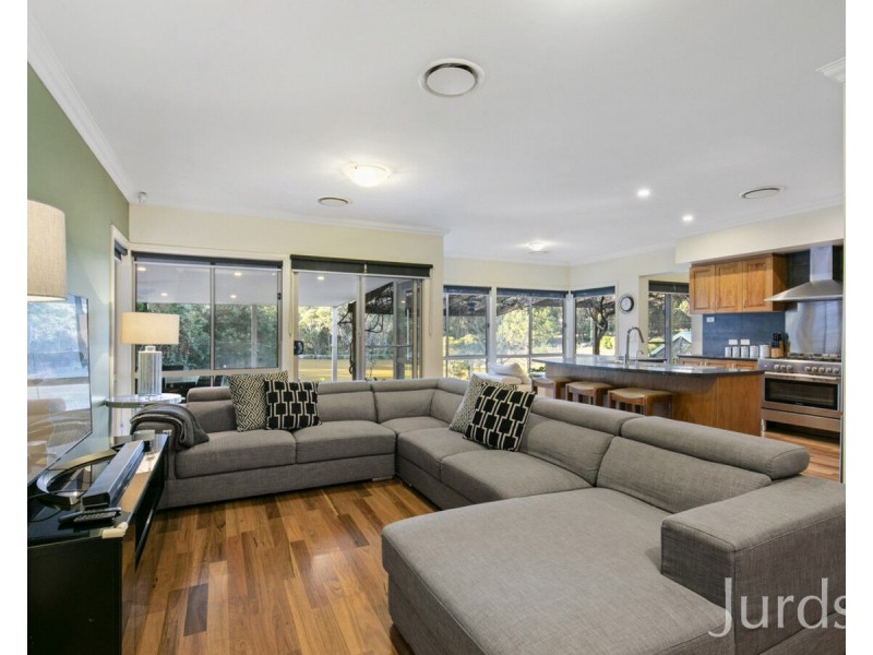 755 Sandy Creek Road, Quorrobolong NSW 2325