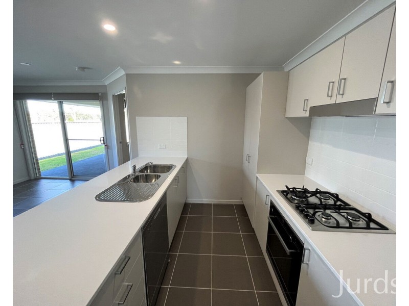 1/17 Wetland View Drive, Cessnock NSW 2325