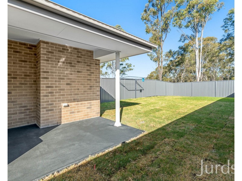 2/17 Wetland View Drive, Cessnock NSW 2325