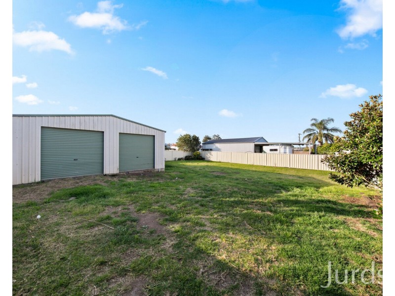 14 Daniel Street, Cessnock NSW 2325
