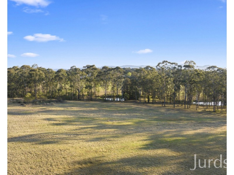 24B The Ballabourneen, Lovedale NSW 2325