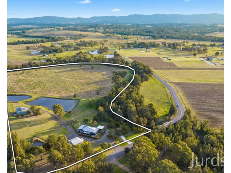 319 Wilderness Road, Lovedale NSW 2325