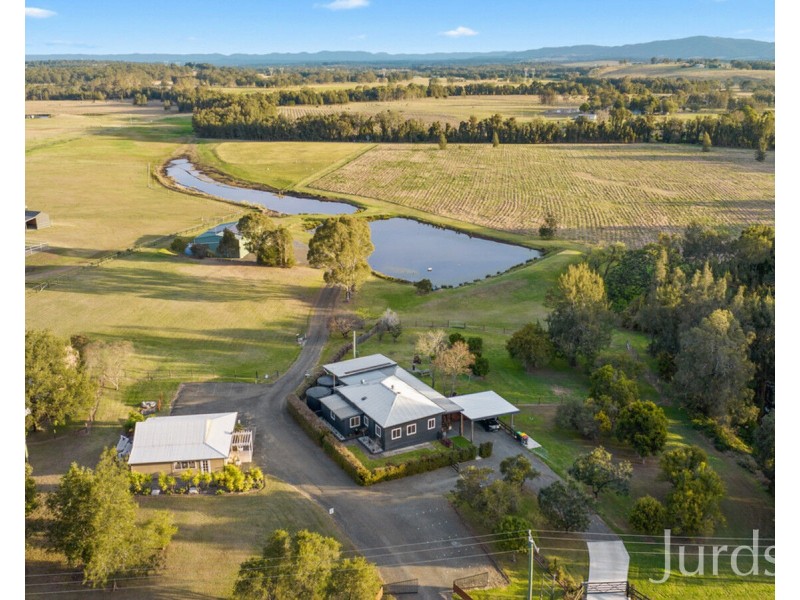 319 Wilderness Road, Lovedale NSW 2325