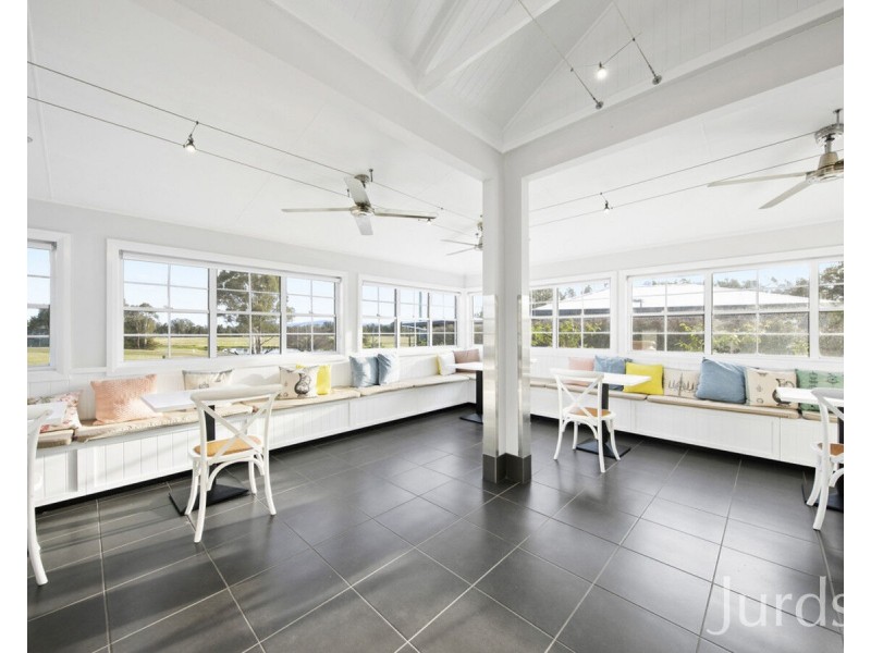 319 Wilderness Road, Lovedale NSW 2325