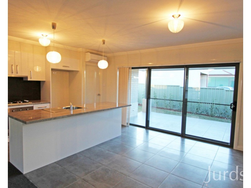 2/50 Catherine Street, Cessnock NSW 2325
