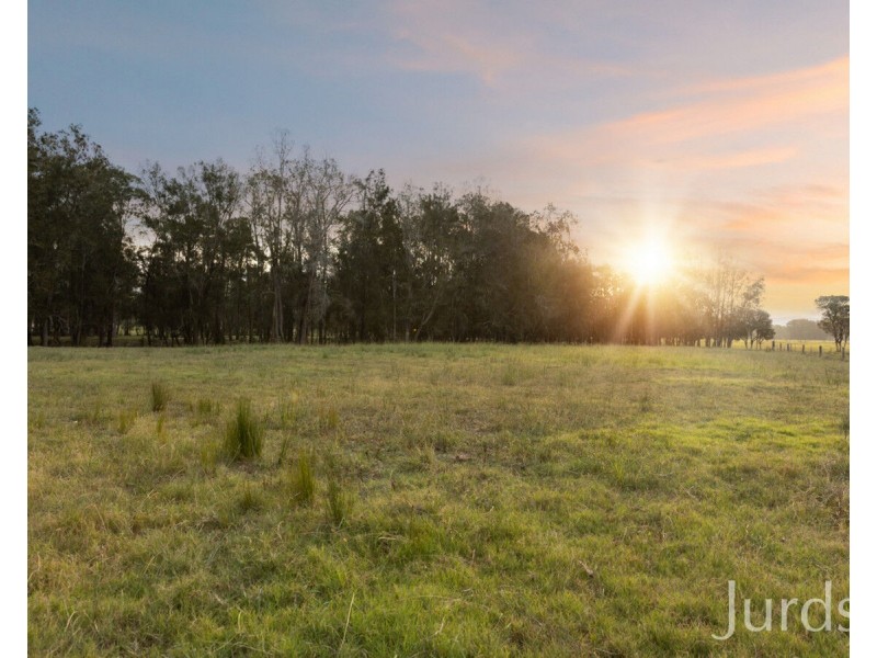 282 Quorrobolong Road, Quorrobolong NSW 2325