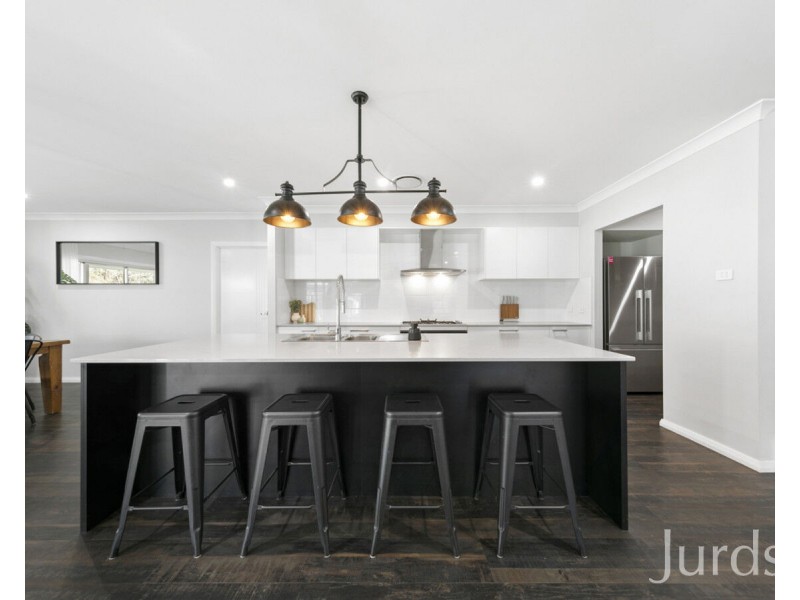 16 Moran Parkway, North Rothbury NSW 2335