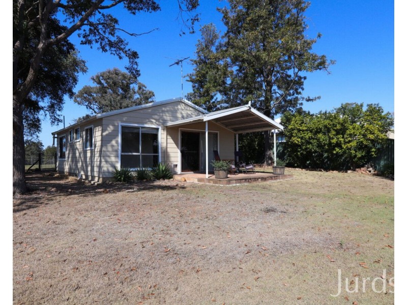 83a Londons Road, Lovedale NSW 2325
