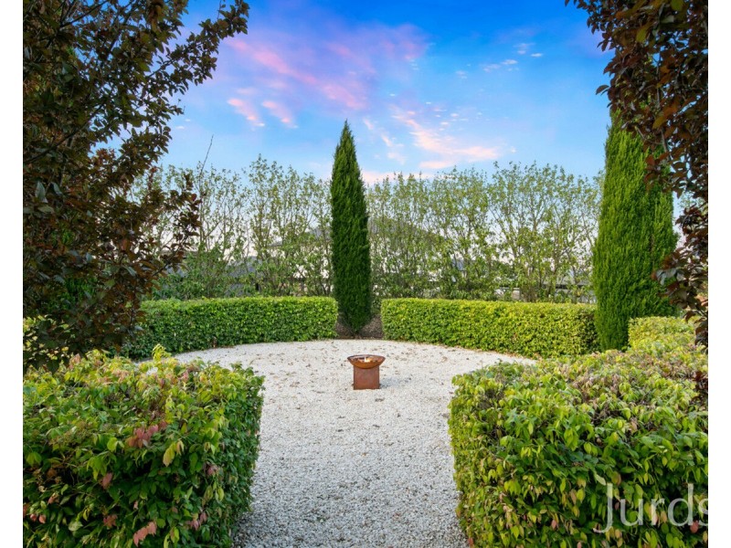 14 Valley View Place, Nulkaba NSW 2325