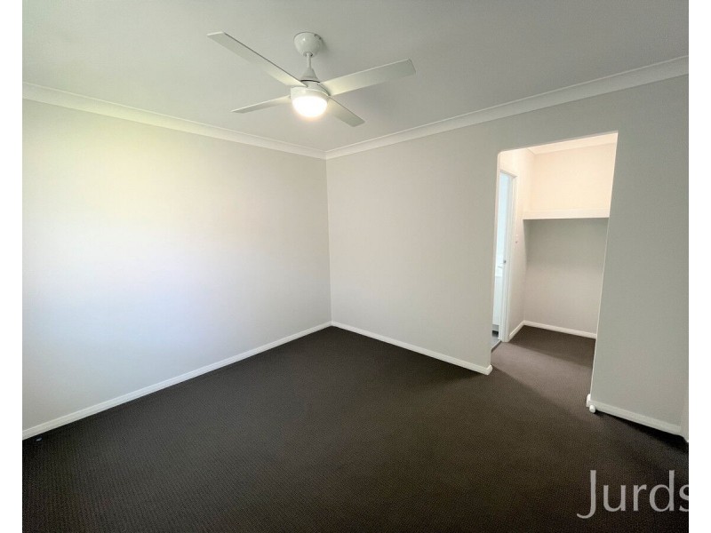 142 Triton Boulevard, North Rothbury NSW 2335