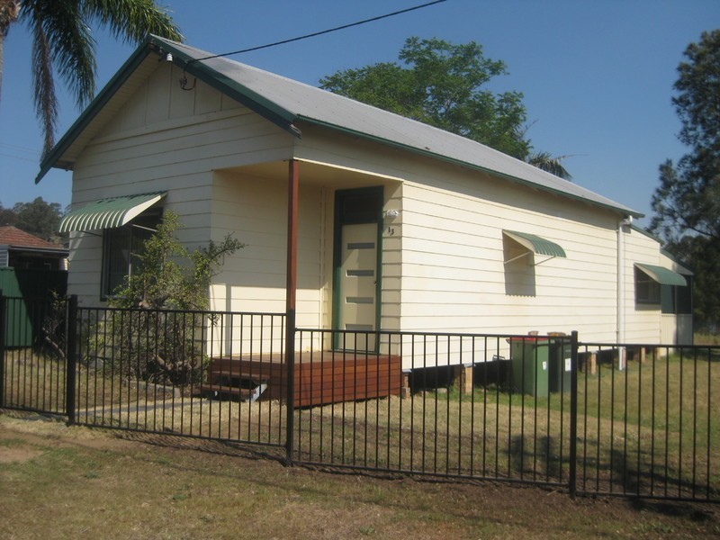 13 Halcyon Street, Cessnock NSW 2325