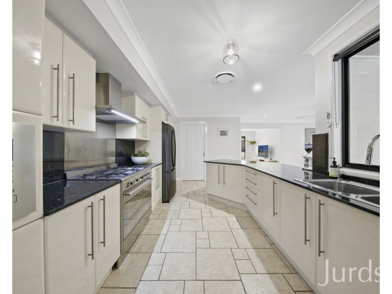 2 Hanwood Road, North Rothbury NSW 2335