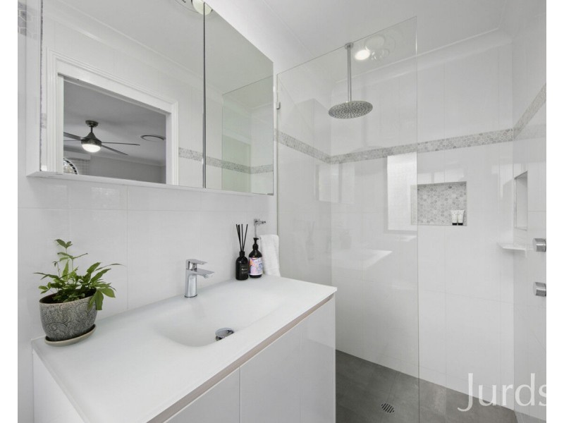 2 Hanwood Road, North Rothbury NSW 2335